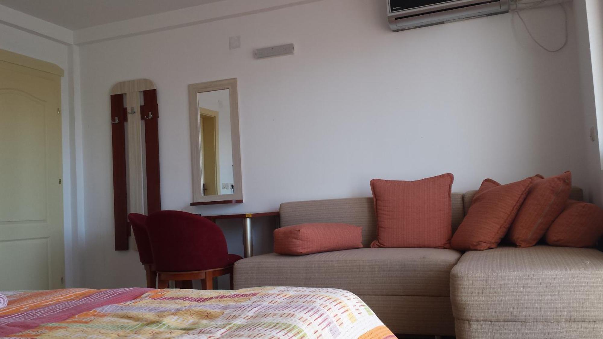 Apartments Smakoski أوهغيد الغرفة الصورة